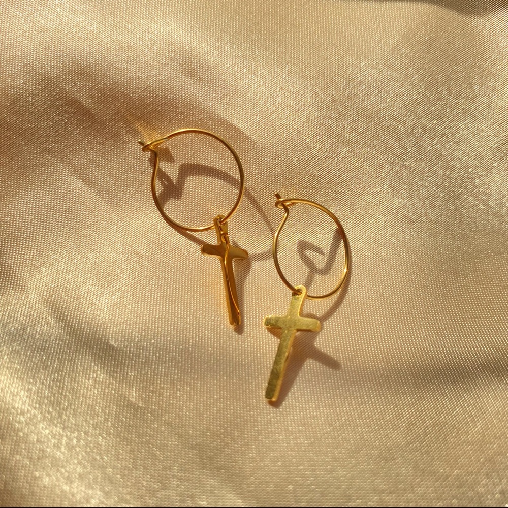 💙18K Goldplated Charm Hoops Earrings